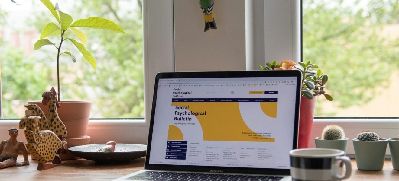 Template Trap sucks, do custom website development for the best | Desklago